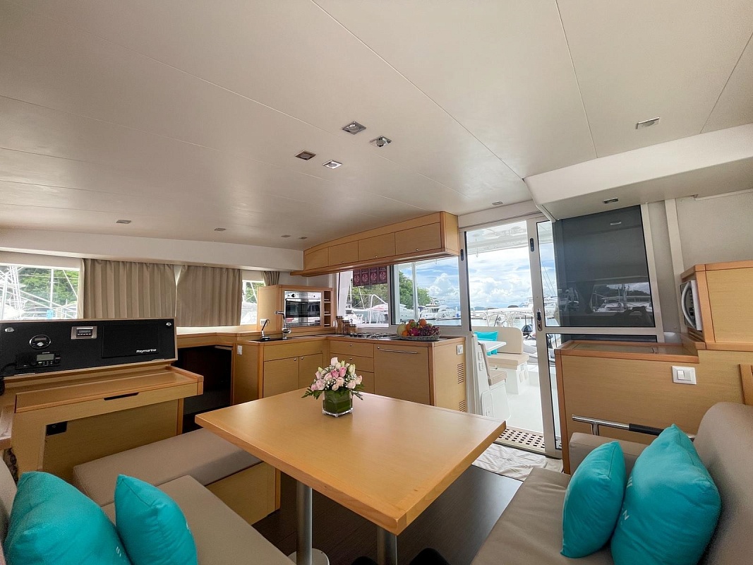 Аренда парусного катамарана Lagoon 400S2 EOS на Пхукете